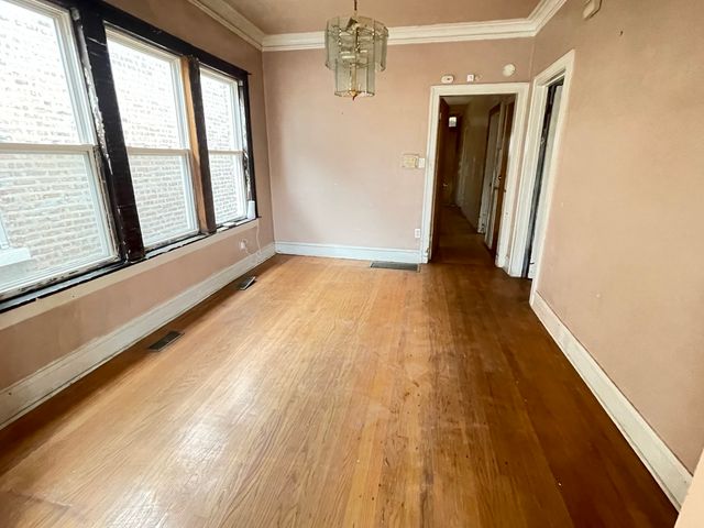 5626 S Maplewood Avenue, Chicago, IL 60629