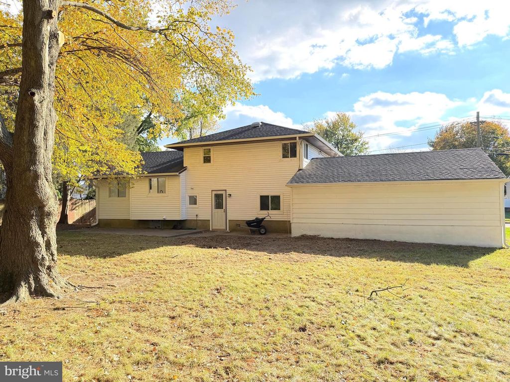 1013 PROSPECT LN, Somerdale, NJ 08083