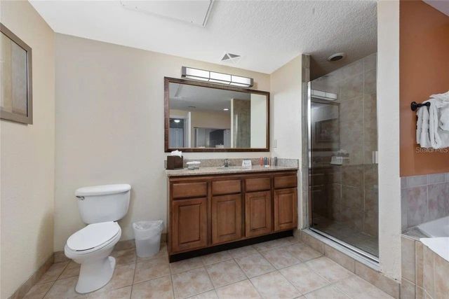 12527 FLORIDAYS RESORT DRIVE E-103, Orlando, FL 32821