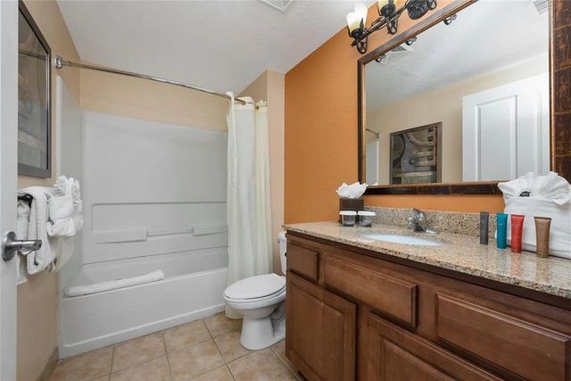 12527 FLORIDAYS RESORT DRIVE E-103, Orlando, FL 32821