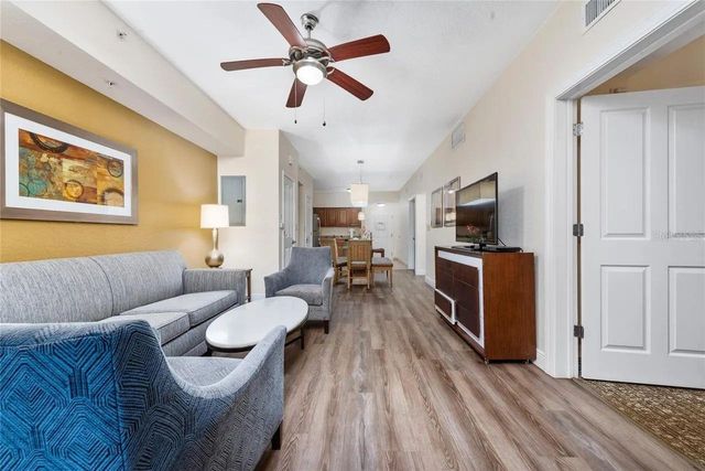 12527 FLORIDAYS RESORT DRIVE E-103, Orlando, FL 32821