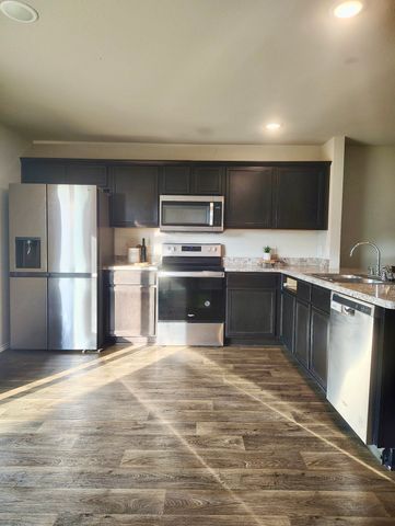 107 Spring Creek Lane, Terrell, TX 75160
