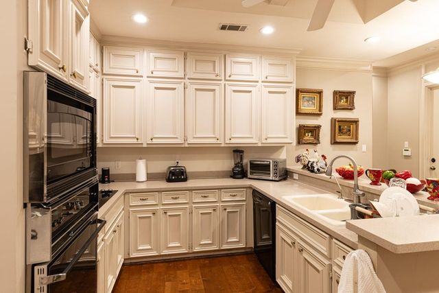 9682 Longmont Drive, Houston, TX 77063
