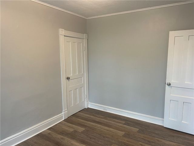 1515 Hatteras St, Troy Hill, PA 15212