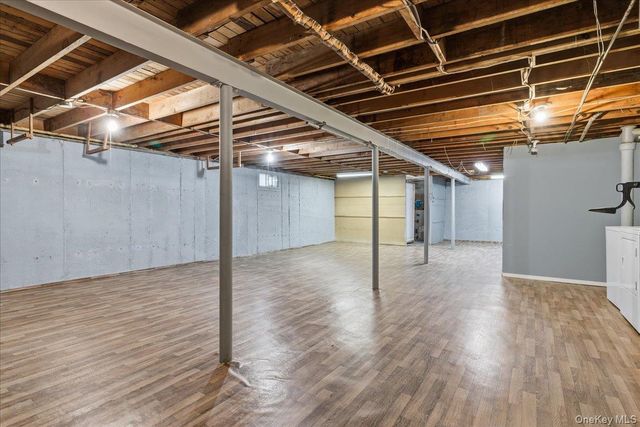 41 Meade Avenue, Bethpage, NY 11714