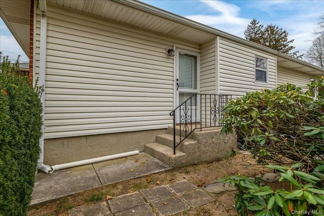 41 Meade Avenue, Bethpage, NY 11714