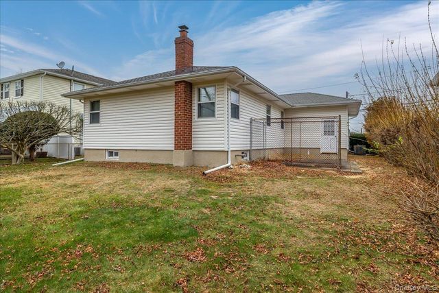 41 Meade Avenue, Bethpage, NY 11714