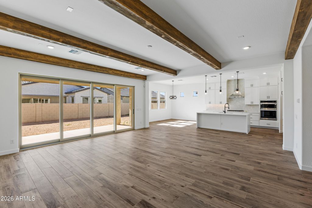 Image 4 of property listing at 7569 W Evans Drive, Peoria, AZ 85381