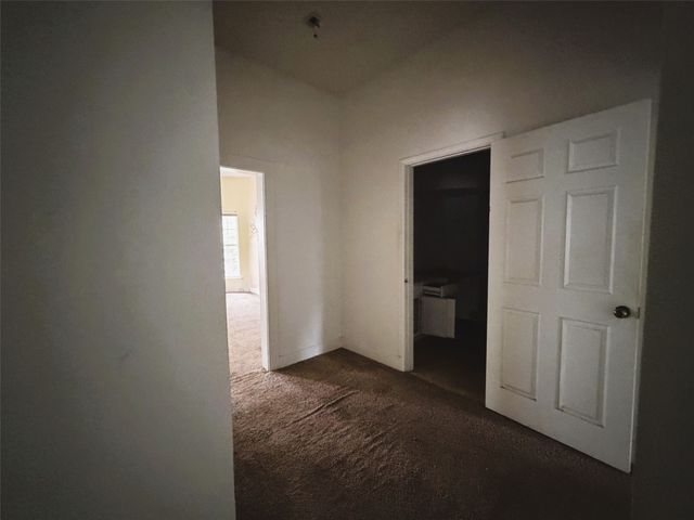 215 Heath Street, Cleburne, TX 76031