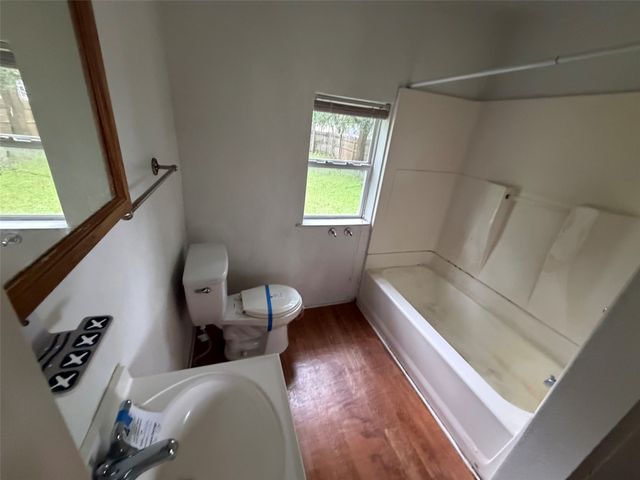 215 Heath Street, Cleburne, TX 76031