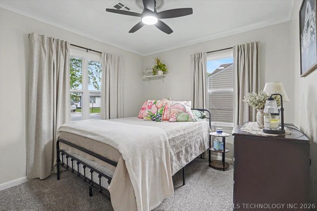106 W 7th Street, Owasso, OK 74055