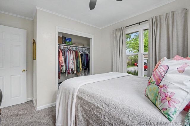 106 W 7th Street, Owasso, OK 74055