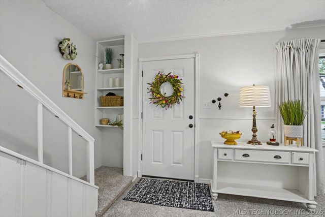 106 W 7th Street, Owasso, OK 74055