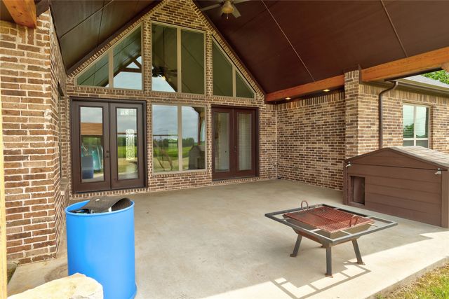20392 County Road 637, Nevada, TX 75173