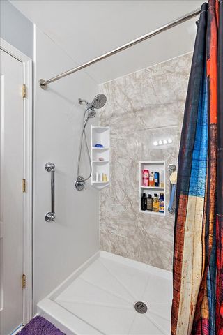 3263 Baldwin Woods Drive 7, Orion Charter Twp, MI 48359