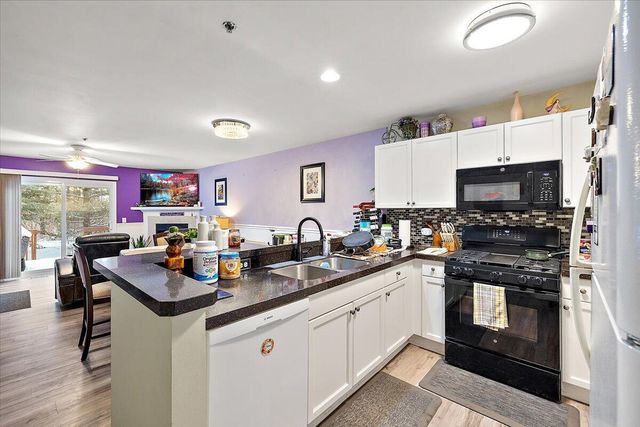 3263 Baldwin Woods Drive 7, Orion Charter Twp, MI 48359