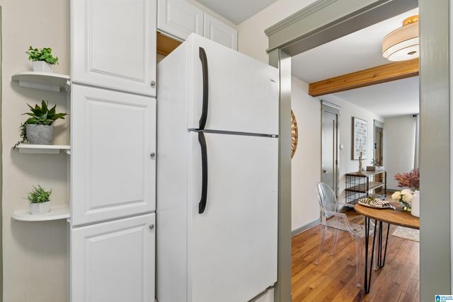 2503 Mountain Brook Cir Apt C, Mountain Brook, AL 35223