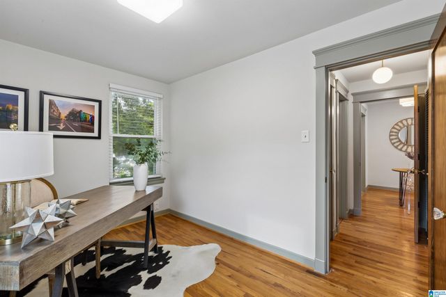2503 Mountain Brook Cir Apt C, Mountain Brook, AL 35223
