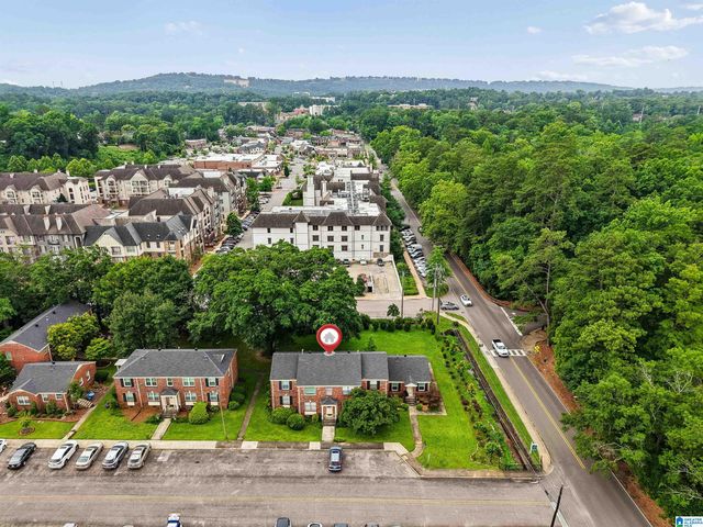 2503 Mountain Brook Cir Apt C, Mountain Brook, AL 35223