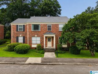 2503 Mountain Brook Cir Apt C, Mountain Brook, AL 35223