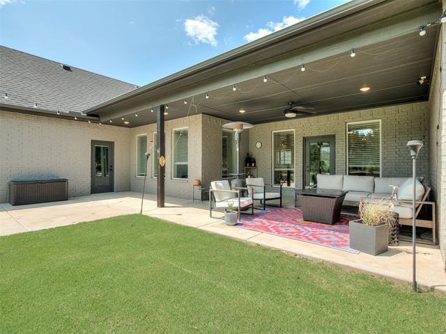 1940 Treviso Court, Edmond, OK 73034