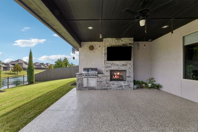 4211 S 166th East Avenue, Tulsa, OK 74134