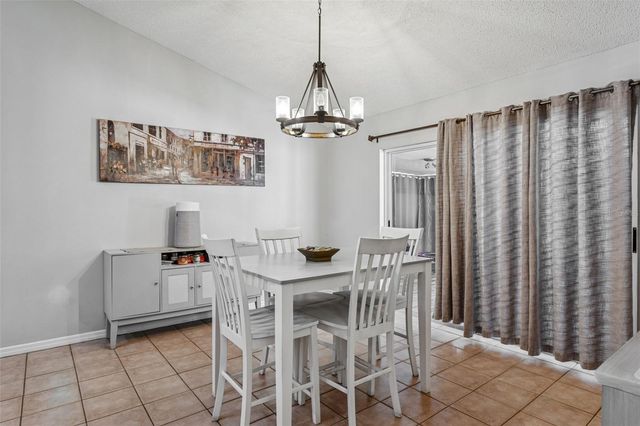 9739 FREDERICKSBURG ROAD, Tampa, FL 33635