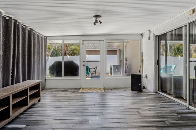 9739 FREDERICKSBURG ROAD, Tampa, FL 33635