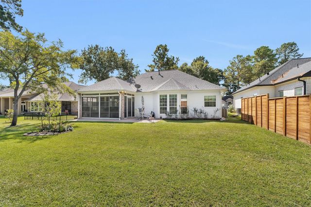 112 Wick Willow Road, Montgomery, TX 77356