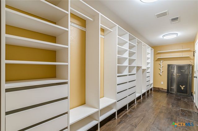 17 Ridge Drive, New Braunfels, TX 78130