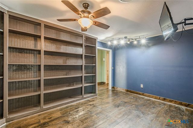 17 Ridge Drive, New Braunfels, TX 78130