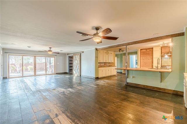 17 Ridge Drive, New Braunfels, TX 78130