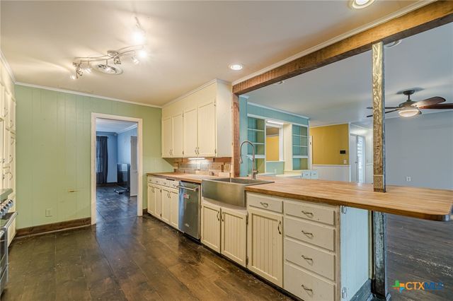 17 Ridge Drive, New Braunfels, TX 78130