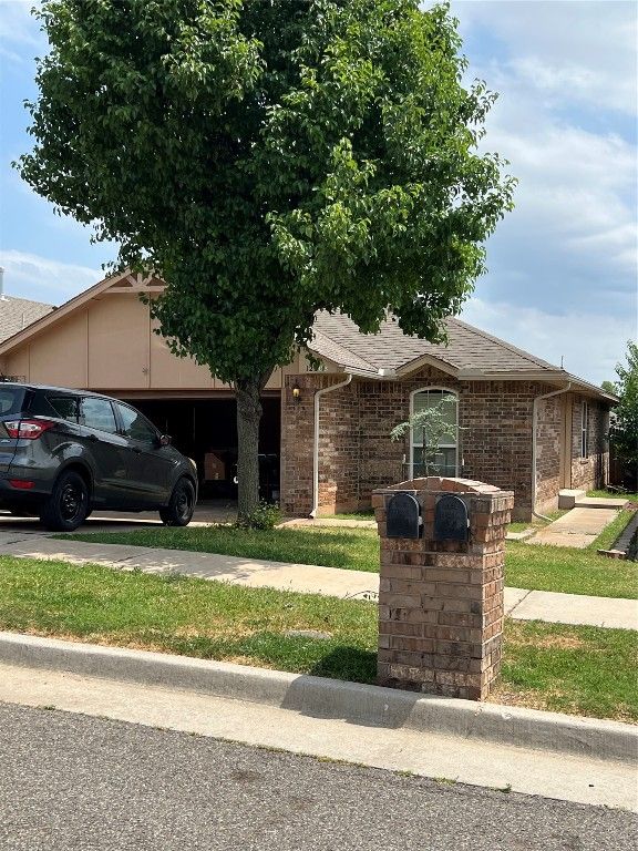 12308 SW 9th Terrace, Yukon, OK 73099