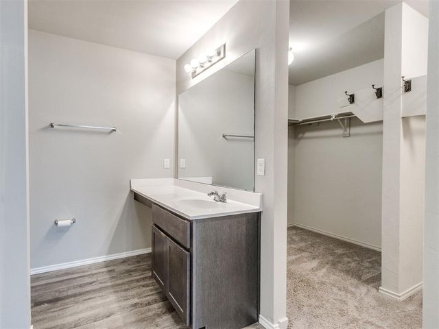 11544 NW 100th Street, Yukon, OK 73099