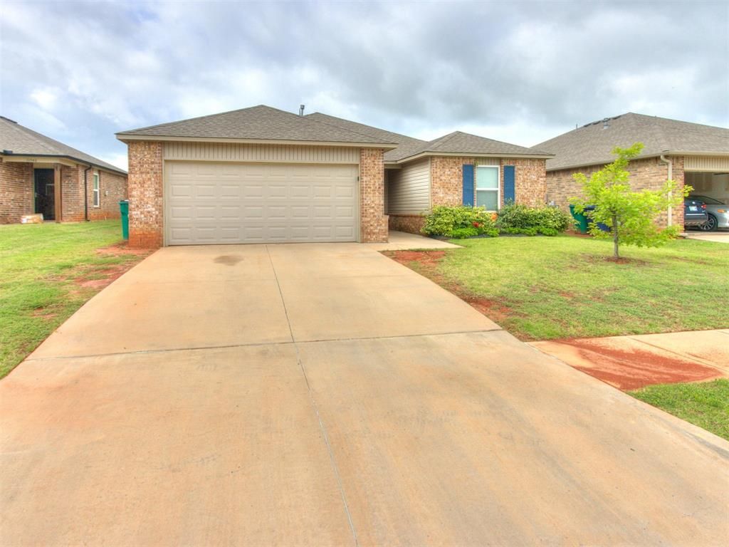 11544 NW 100th Street, Yukon, OK 73099