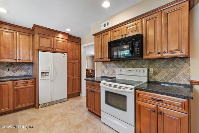 1554 SHIRL Lane, Jacksonville, FL 32207