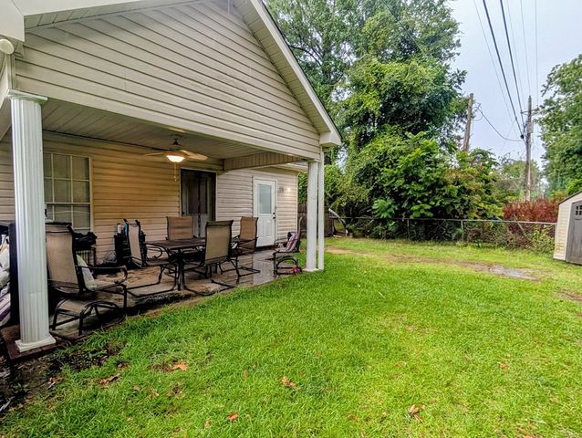 206 Caravan Lane, Kinsey, AL 36303