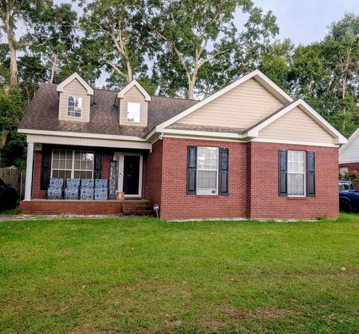 206 Caravan Lane, Kinsey, AL 36303