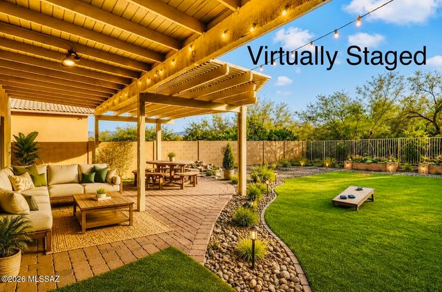 86 E Calle Trona, Green Valley, AZ 85614