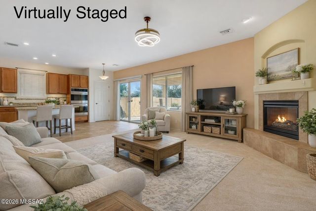 86 E Calle Trona, Green Valley, AZ 85614