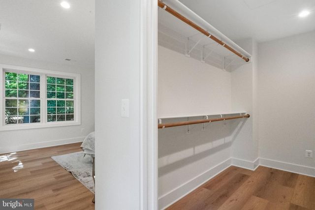 2516 PENNY ROYAL LN, Reston, VA 20191