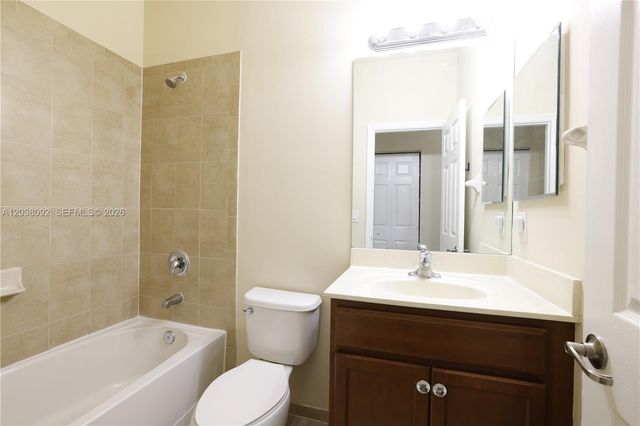 7146 SW 163rd Ave, Miami, FL 33193