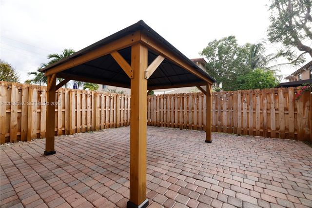 7146 SW 163rd Ave, Miami, FL 33193