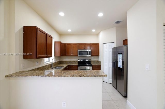 7146 SW 163rd Ave, Miami, FL 33193