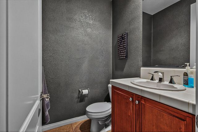 35831 Raphael Drive, Palm Desert, CA 92211