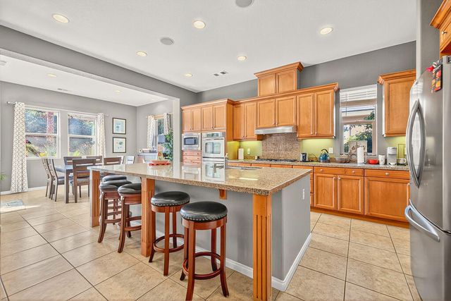 35831 Raphael Drive, Palm Desert, CA 92211