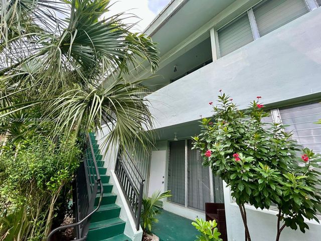 1080 98th St 10, Bay Harbor Islands, FL 33154