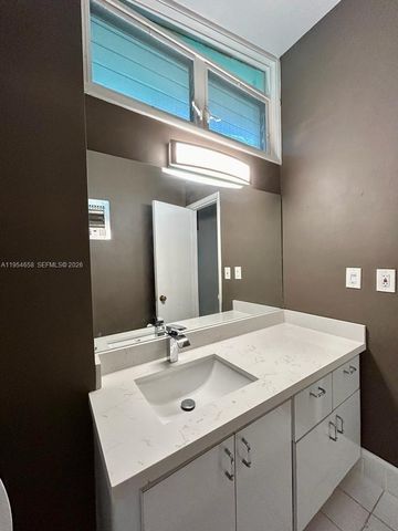 1080 98th St 10, Bay Harbor Islands, FL 33154