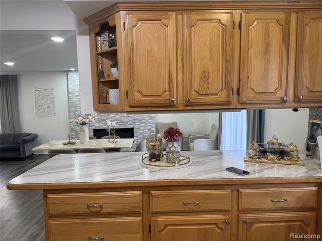 15794 Nader Court, Clinton Township, MI 48038